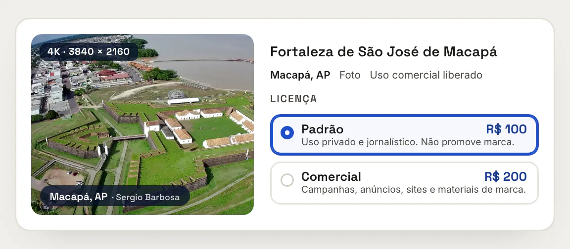 Página de uma imagem no Cenas: a Fortaleza de São José, em Macapá, AP, vista do alto, em 4K, com a escolha entre a licença Padrão e a Comercial.